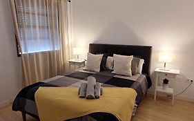 Habitacion Con Bano Privado En Un Piso Con Familia